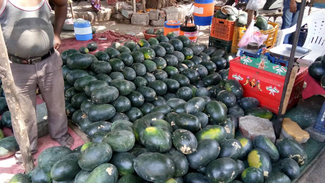 VMSS team strikes at mango juice and watermelon sellers