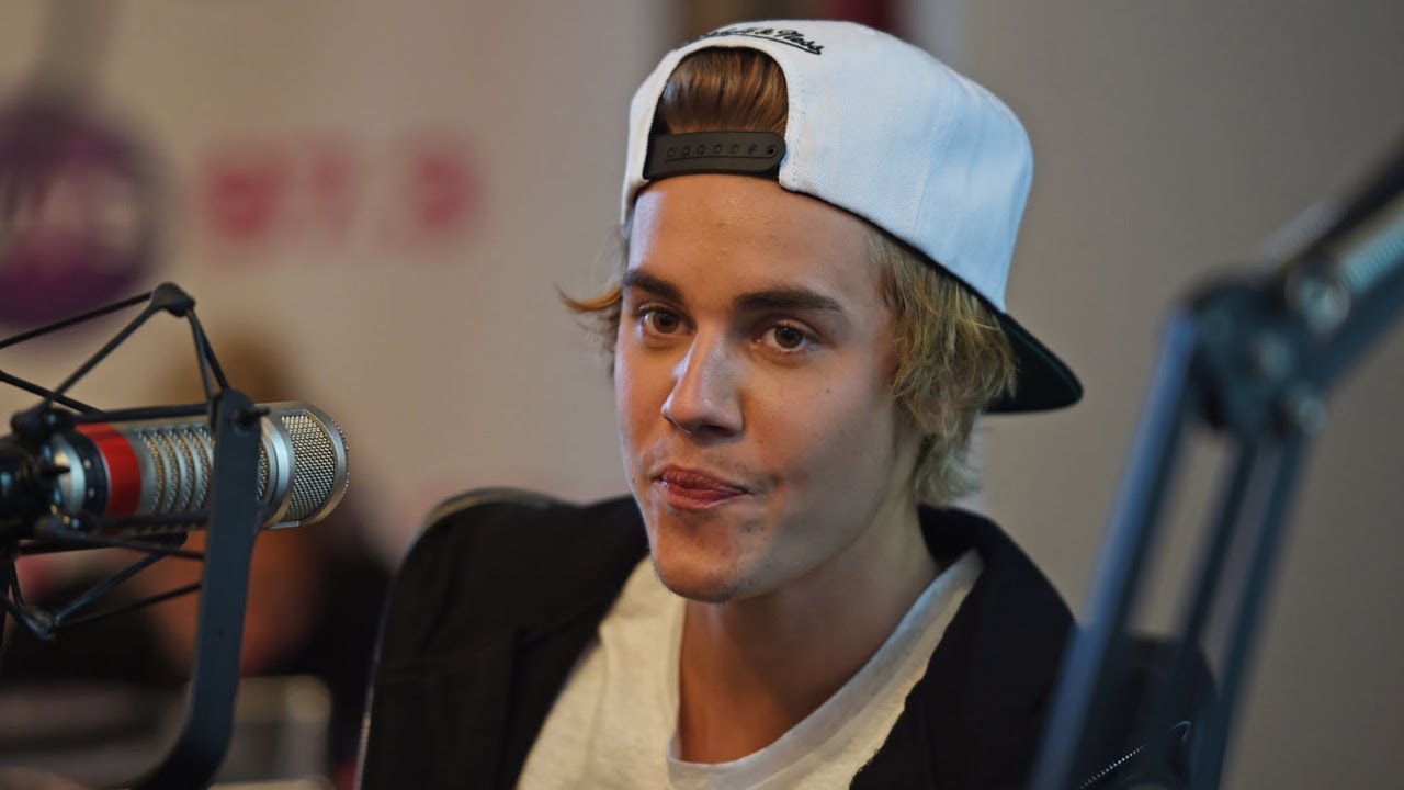 Pop singer Justin Bieber banned in China for bad behaviour