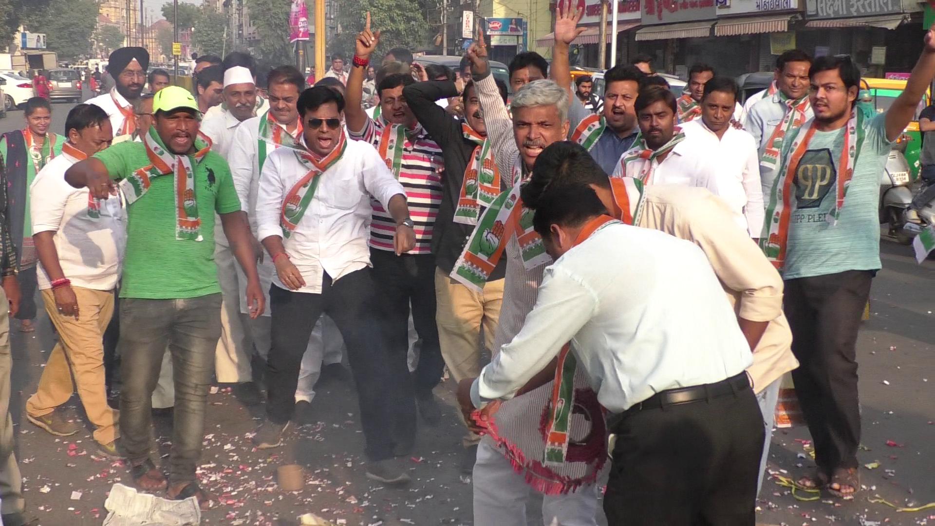 Vadodara Congress celebrates afer GST rates reduced by Central Government