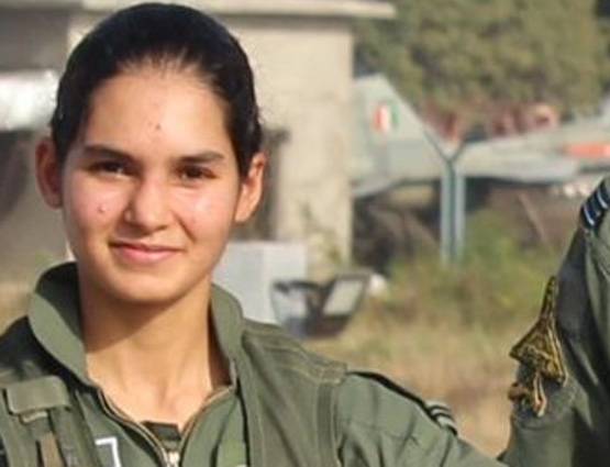 The story of the first female fighter pilot Avani