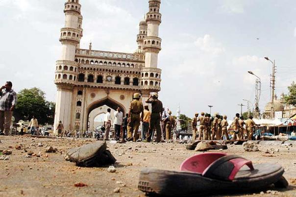 All 5 accused in Mecca Masjid blast case acquitted