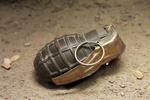 Six civilians injured in Kashmir grenade blast
