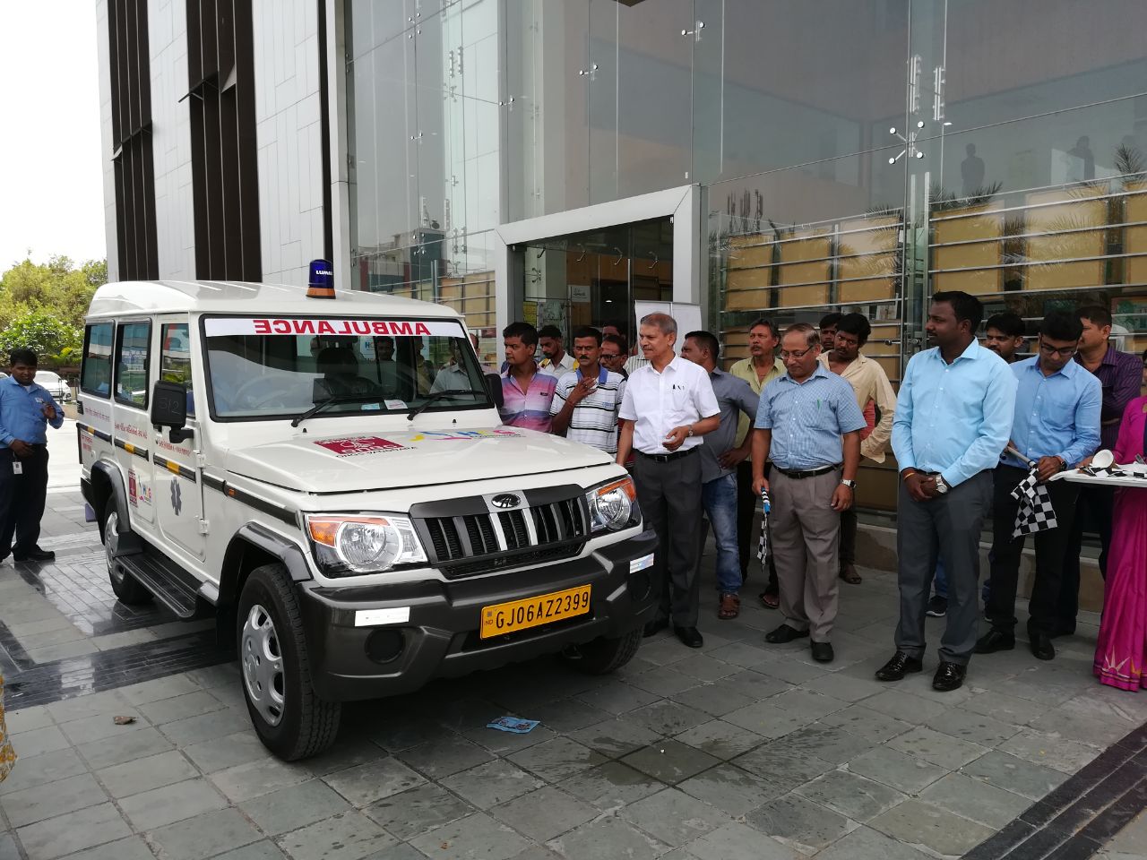 HCG foundation with the help of ONGC Vadodara launched free cancer screening ambulance