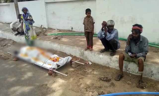 Lack of money forced sister to sit near the body of her brother in Vadodara