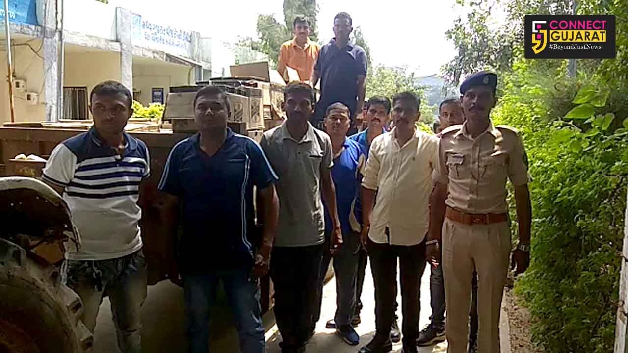 Vadodara Nandesari police found 120 boxes of IMFL after the raid at farm house at Trikampura near Angadh village