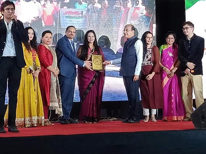 Social Activist from Vadodara received world PHD Chakra Award