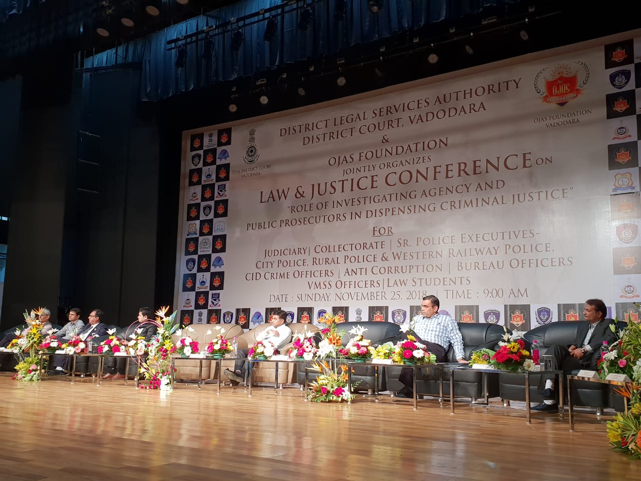 Ojas Foundation, District Legal Services Authority, District Court, Vadodara jointly organizes Law & Justice Conference