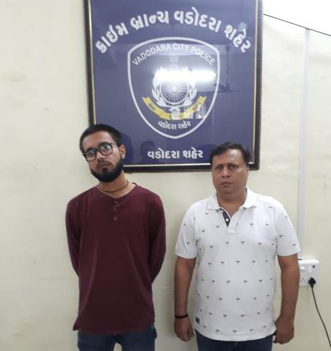 Vadodara crime branch arrested two for gambling on cricket match