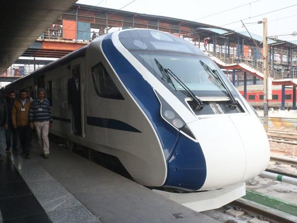 Passengers cannot opt out meals on board Vande Bharat Express