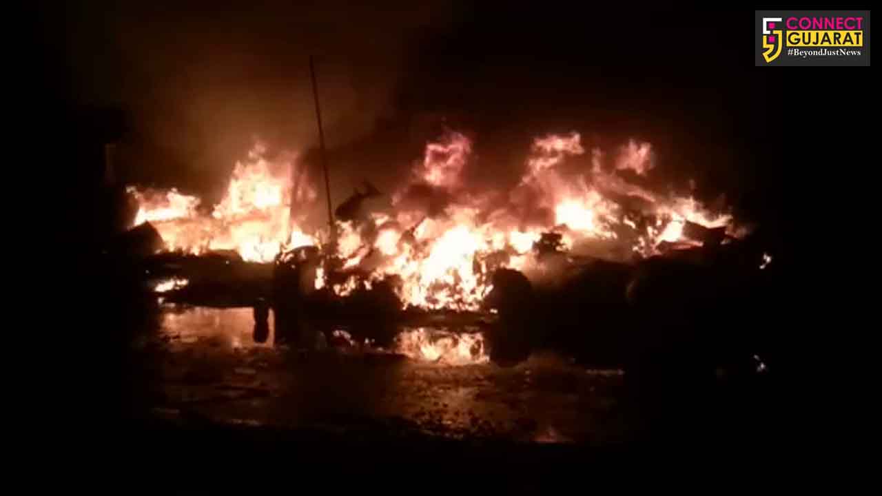 Fire inside scrap godown in Vadodara