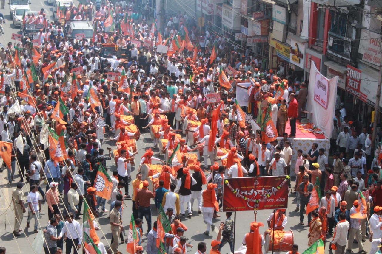 Pikpoketers active in the BJP candidate rally of Ranjan Bhatt