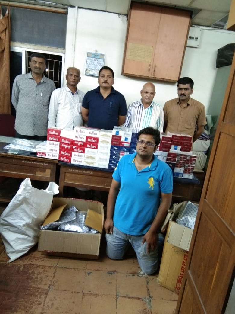 Vadodara PCB team arrested one for import and selling costly cigarettes of different brands