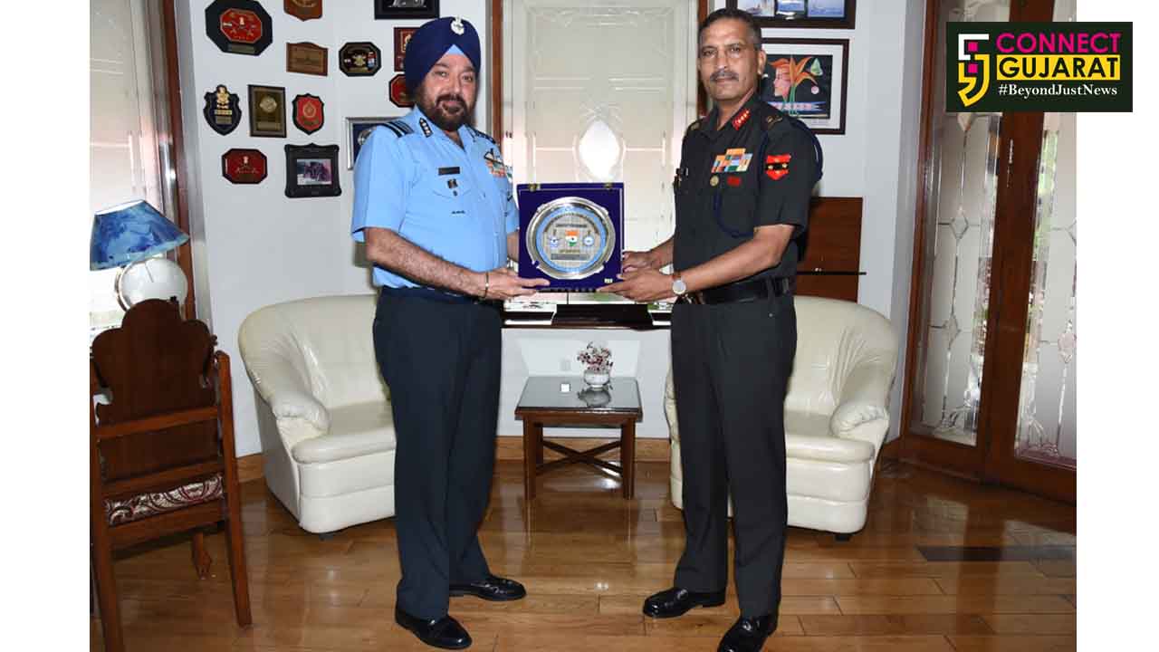 AIR MARSHAL HS ARORA AVSM ADC, AOC-IN-C SWAC IAF VISITS AIR FORCE STATION PUNE