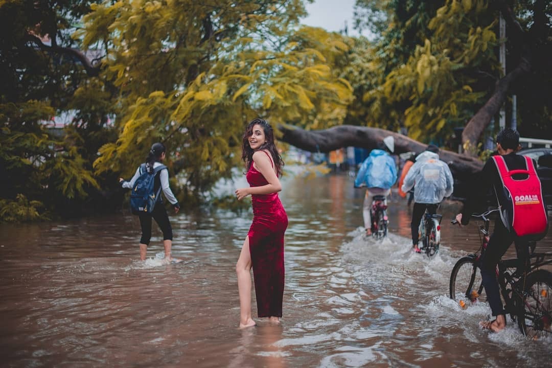 Model got trolled for the photo shoot during Bihar’s flood like conditions