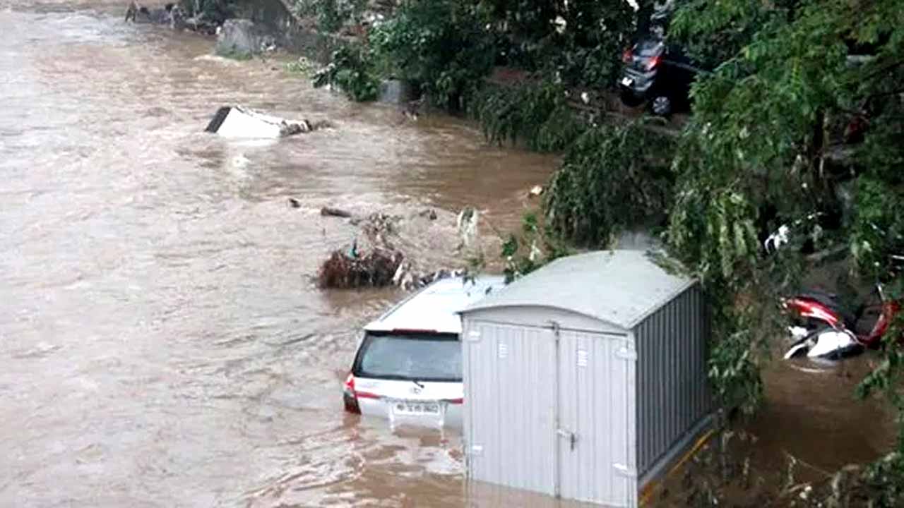 Pune rains rises to 18; schools, colleges to remain closed today