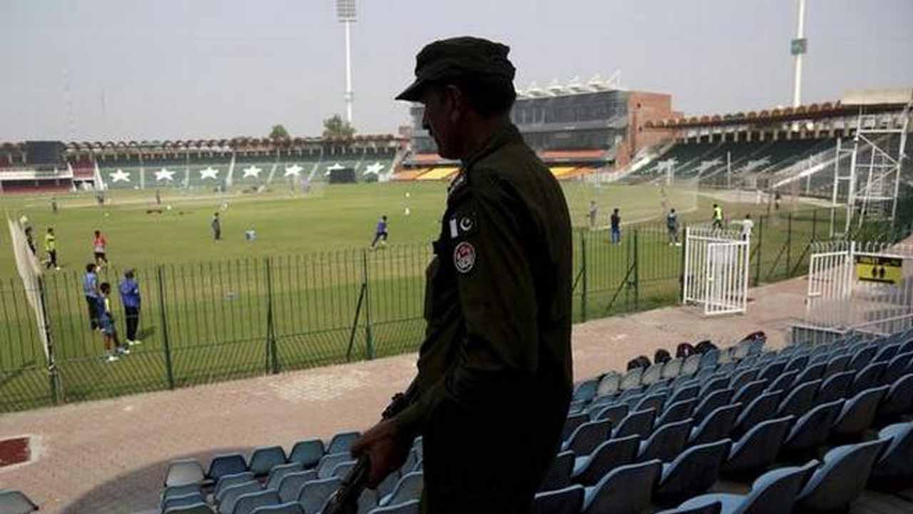 Sri Lanka Cricket Team seek under strict security in Pakistan after seeking threats.