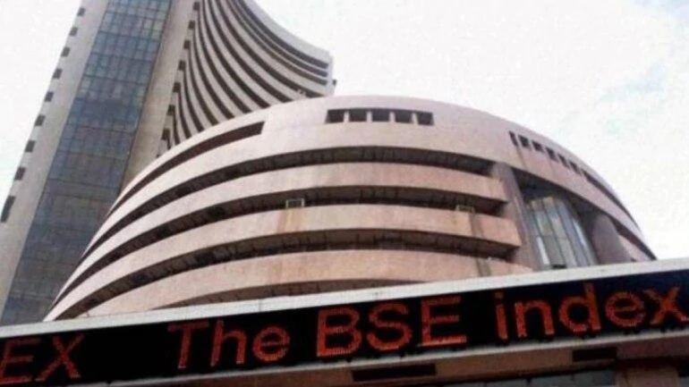 Sensex breaks nearly 300 pts, oil and gas stocks tank