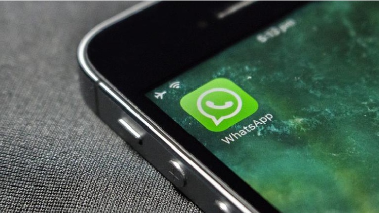 WhatsApp’s new features for iPhones: Splash screen, hide muted status updates, dark mode