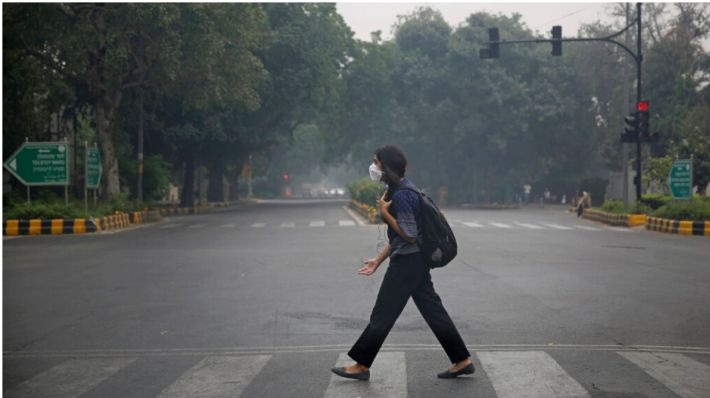Odd-even scheme begins as Delhi battles toxic pollution
