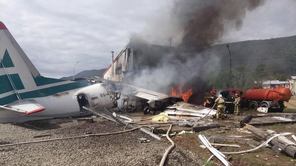 Seven dead in small plane crash in Canada