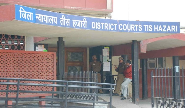 Four cases registered in clash between Police and Advocates at Tis Hazari Court