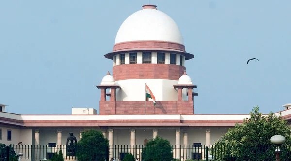 No Maharashtra floor test for now, SC will hear the matter again tomorrow after notices to Centre and State