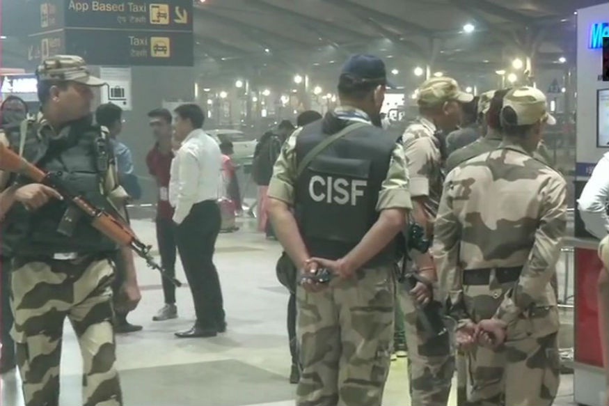Security on alert at Indira Gandhi International Airport after suspicious bag spotted at terminal 3