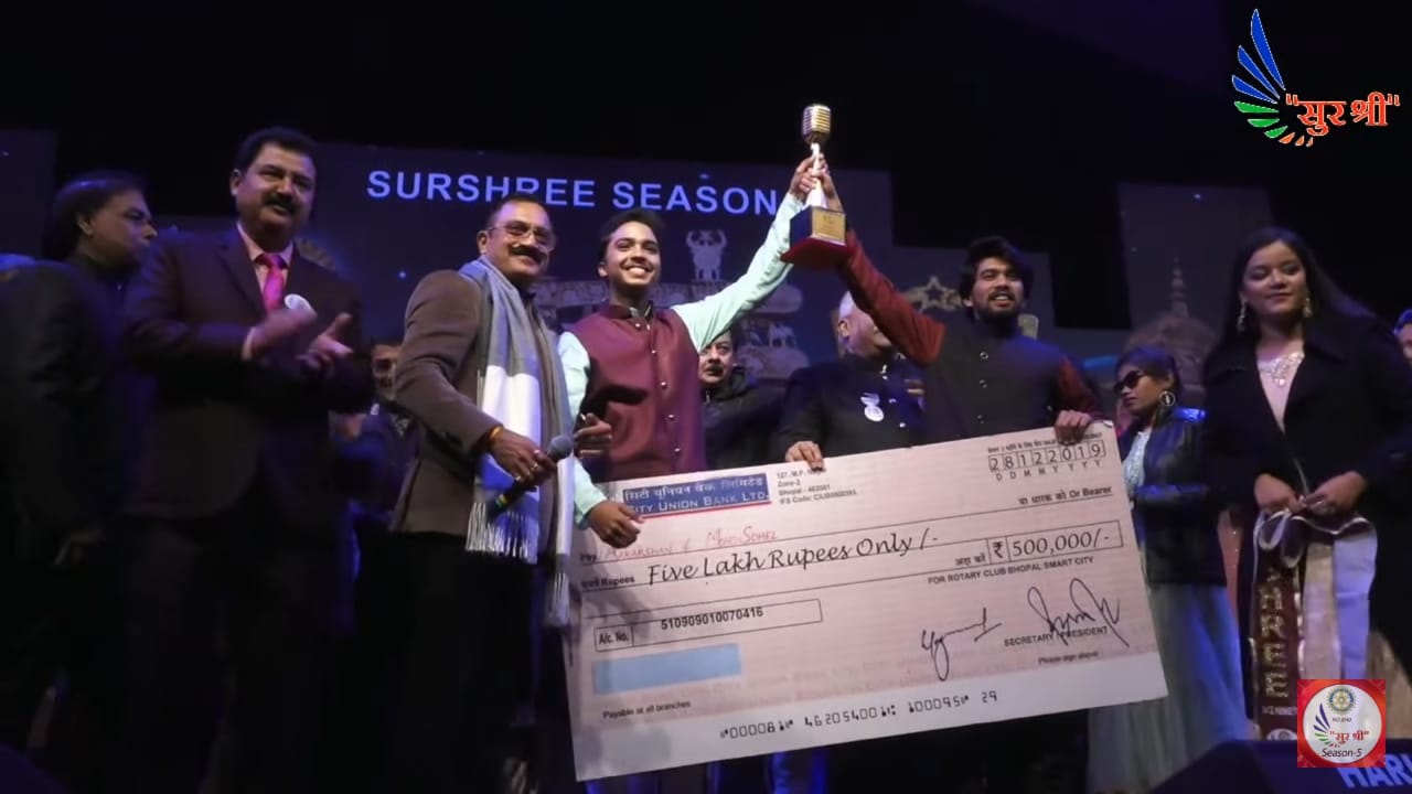 Baroda student Aakarshan Dwaangan won 1st prize in ‘Surshree’s Season 5