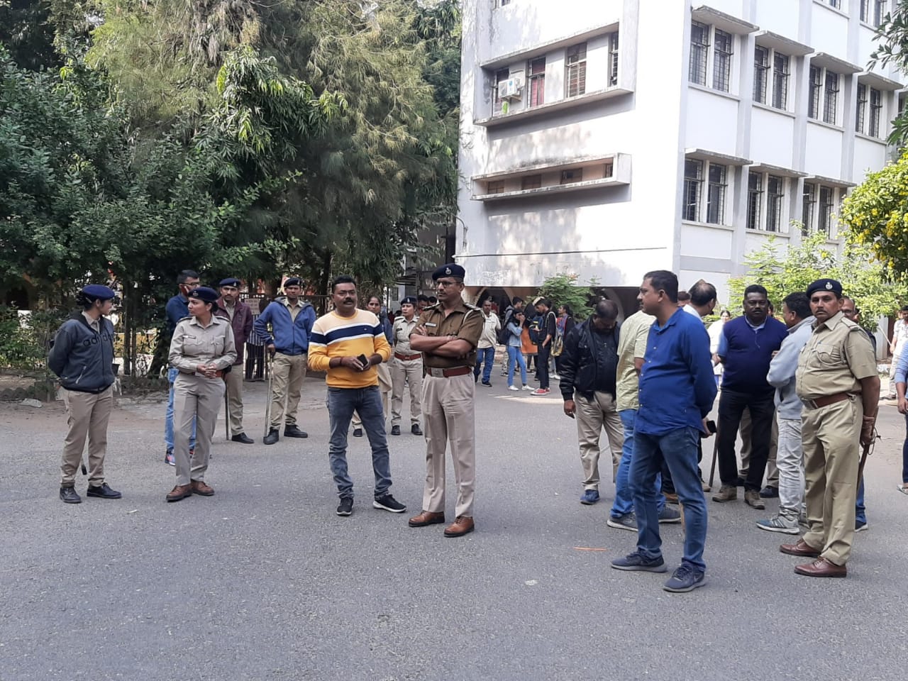 Strict police kept inside MSU after the incident of CAB protest by Fine Arts students