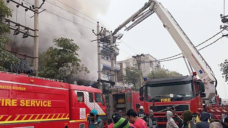 Delhi: 40 people rescued from burning building after fire broke out