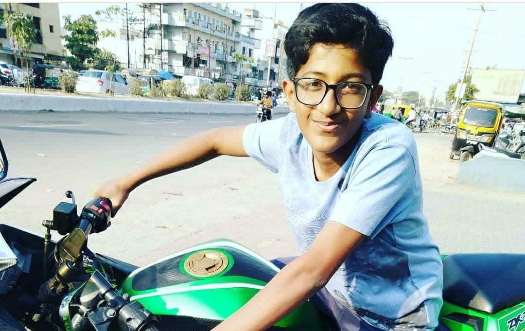 10th standard student from Vadodara found dead inside the canal