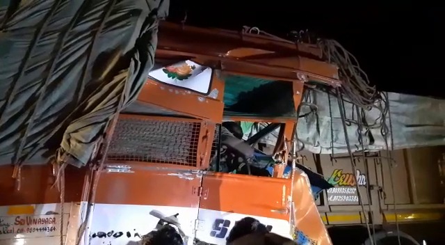 One died on the spot in a collision between two trucks on Kapurai crossing near Vadodara