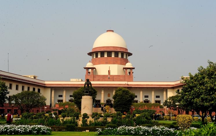 SC dismisses curative petitions of two convicts in Nirbhaya rape case