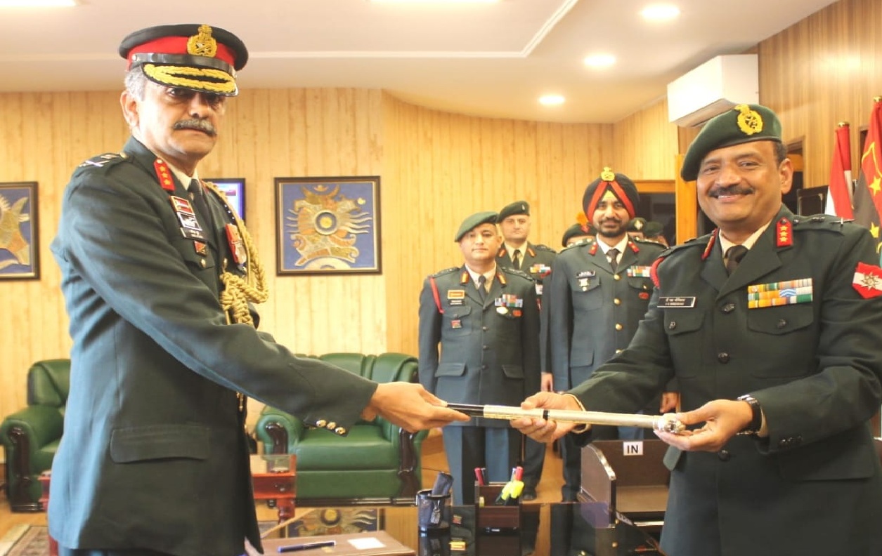 Lieutenant General Anil Puri takes over command of Konark Corps in Jodhpur