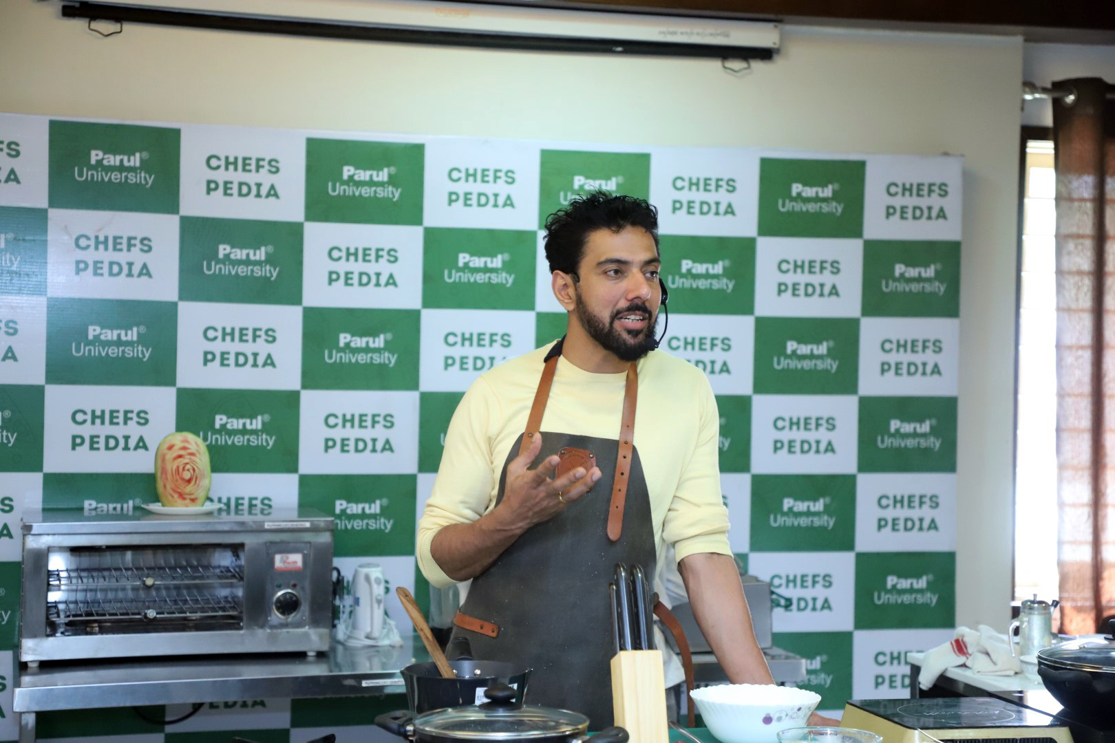 Master Chef India judge Ranveer Brar visited Parul University