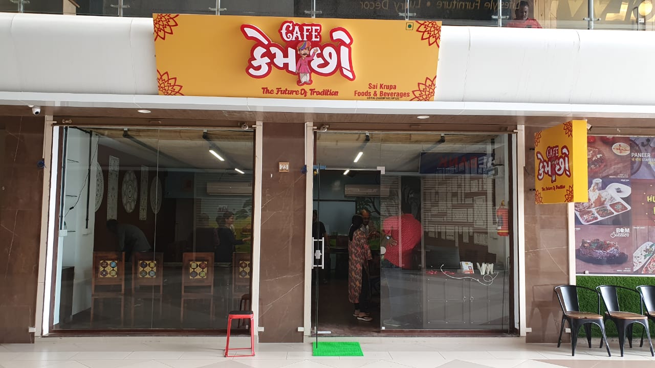 Cafe Kem Cho opened to serve traditional Gujarati food to people