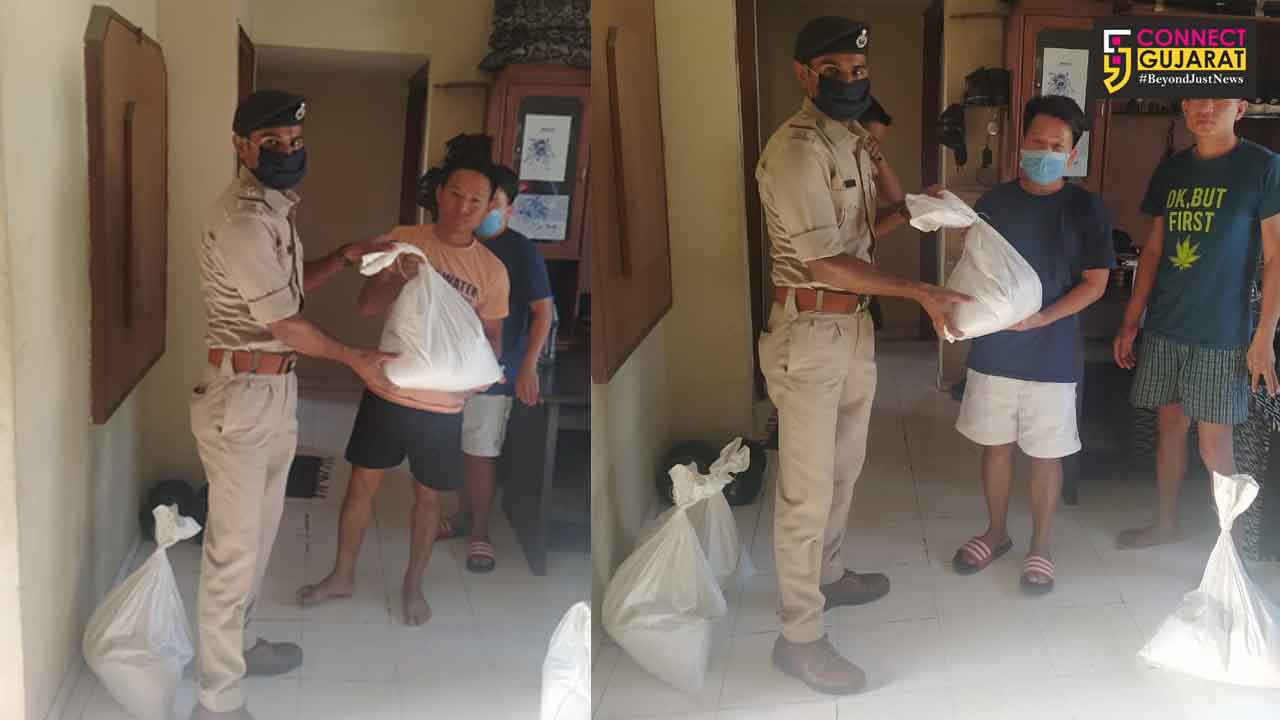 Vadodara police help people from Nagaland with dry ration kits