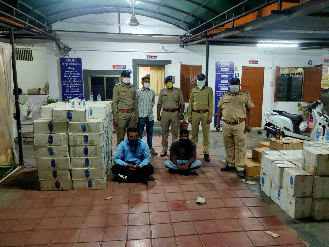 Vadodara police recovered 5.77 lakh worth foreign liquor hidden inside eucalyptus farm
