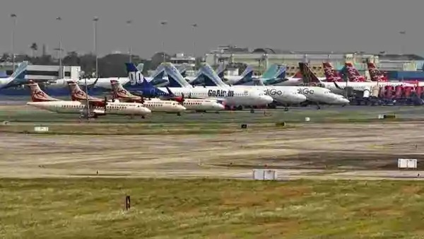 Domestic flights to resume from 25 May, says Centre and social distancing, masks will be a must