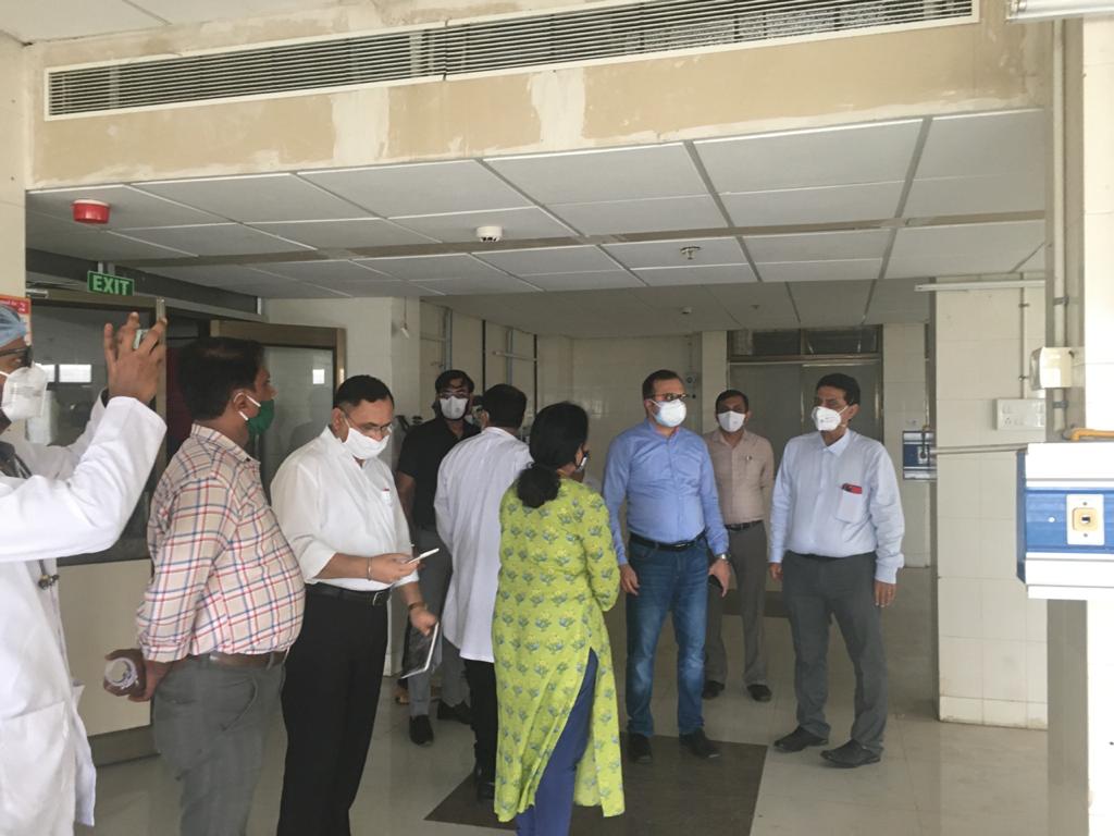 OSD Dr. Vinod Rao visited all three dedicated Covid hospitals in Vadodara