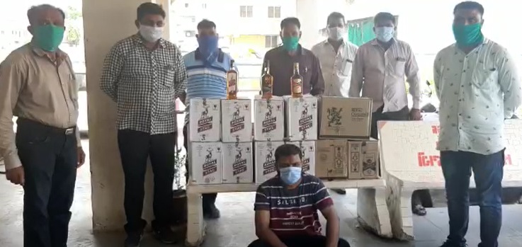 Vadodara police seized IMFL and arrested one under prohibition