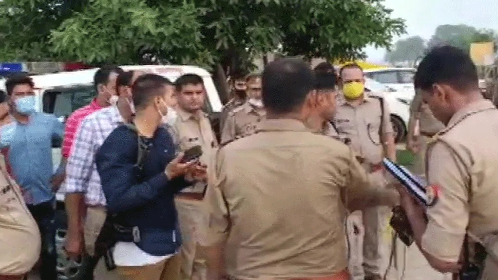 8 cops killed in encounter with gangsters in Uttar Pradesh