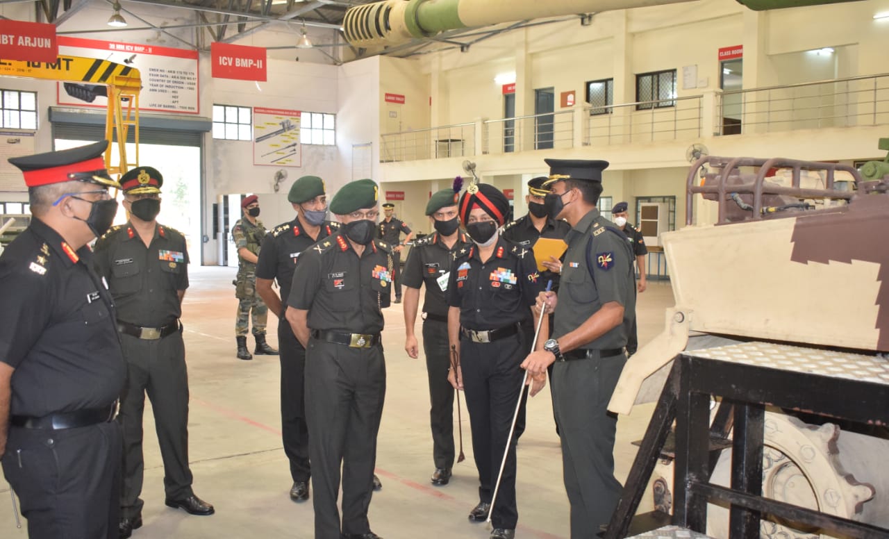 Army Commander visits HQs Air Defence Brigade and EME school Vadodara