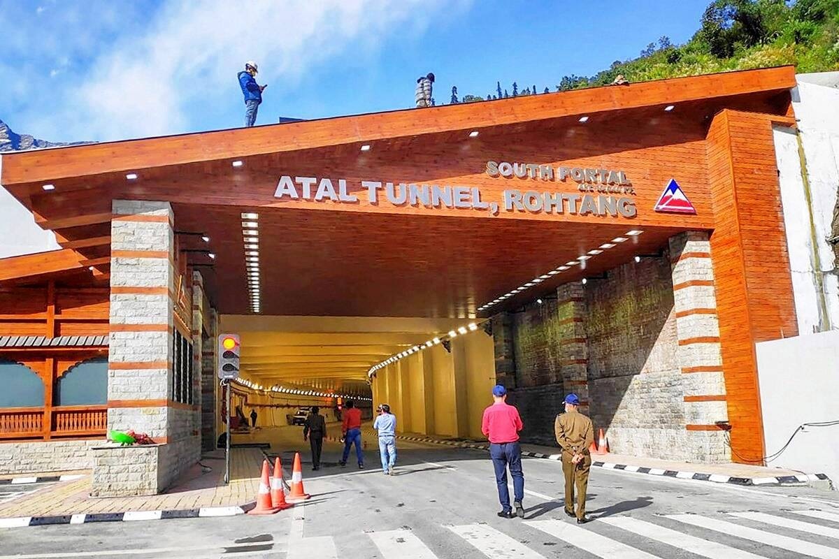 Three accidents in Atal Rohtang tunnel in 72 hours since inauguration
