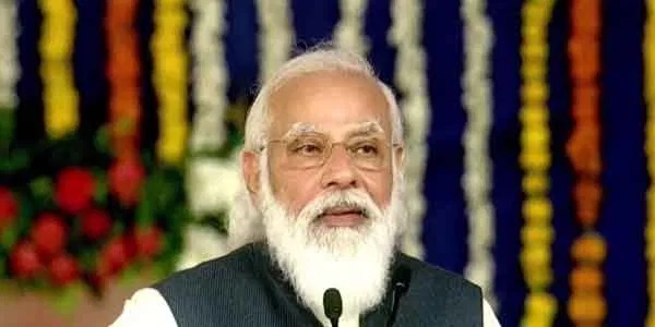 PM calls upon industries to strive for a self-reliant India