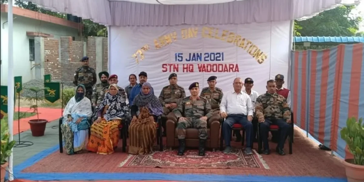 Indian Army extends financial support to war widows and veterans at Vadodara