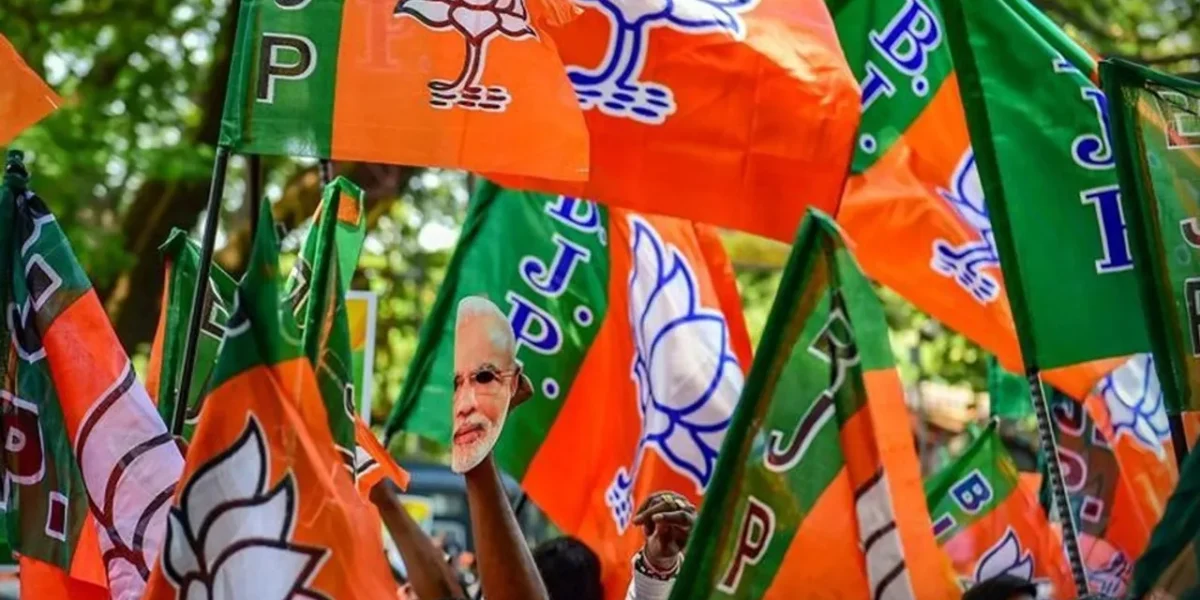 BJP started process for listening to 76 candidates in 19 wards of Vadodara