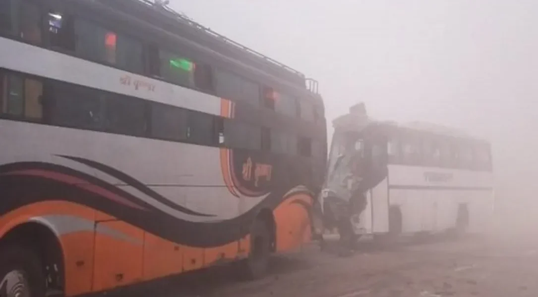 Uttar Pradesh: 1 dead, 12 injured in Mathura road accident