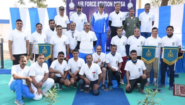 Swarnim Vijay cycle rally flagged in by Air Marshal SK Ghotia at Air Force station Deesa