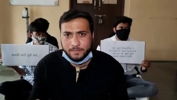 MSU students sit on hunger strike demanding 30% relief in syllabus